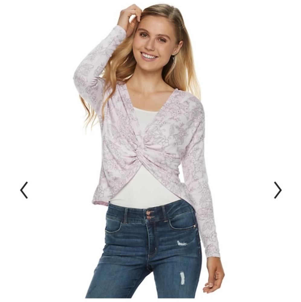 Reversible Twist-Front Top